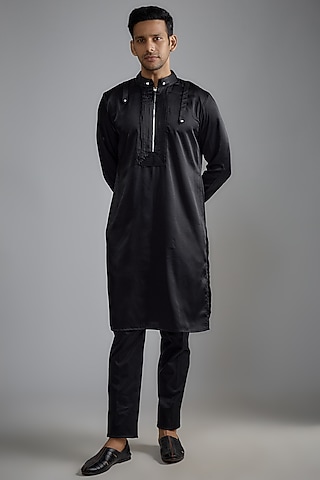 Black Milano Satin Pintuck Kurta Set by HANEET SINGH