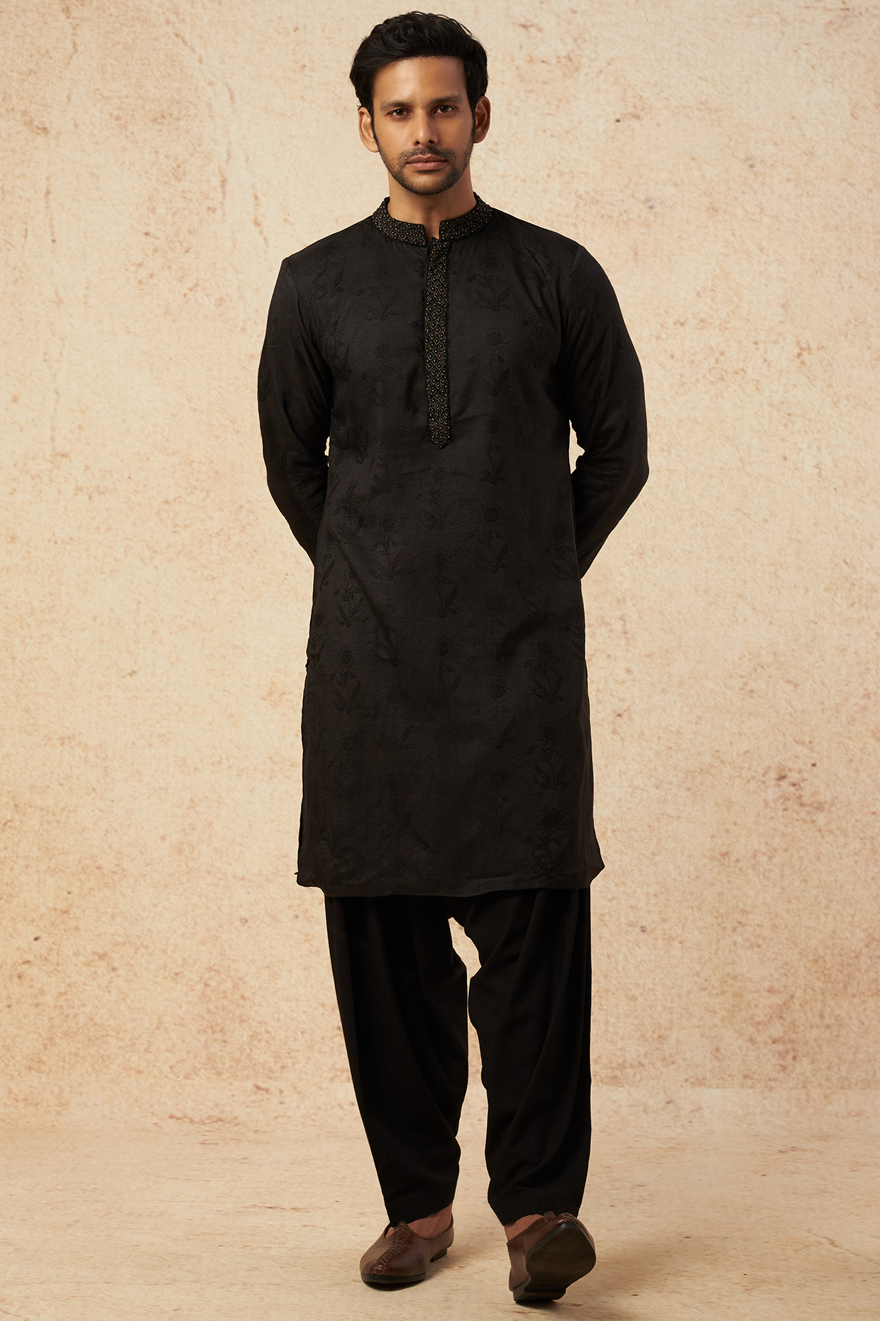 Black Embellished Kurta Set by HANEET SINGH