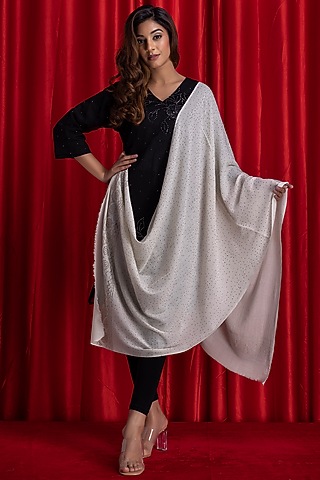 Off-White Wool Embellished Shawl by Geroo Jaipur Accessories
