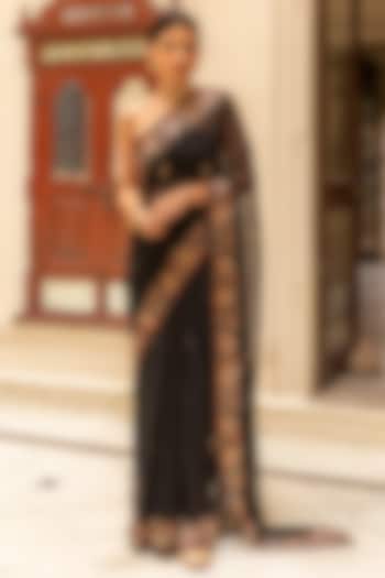 Black Chiffon Hand Embellished Party Wear Saree Set by Geroo Jaipur at Pernia's Pop Up Shop