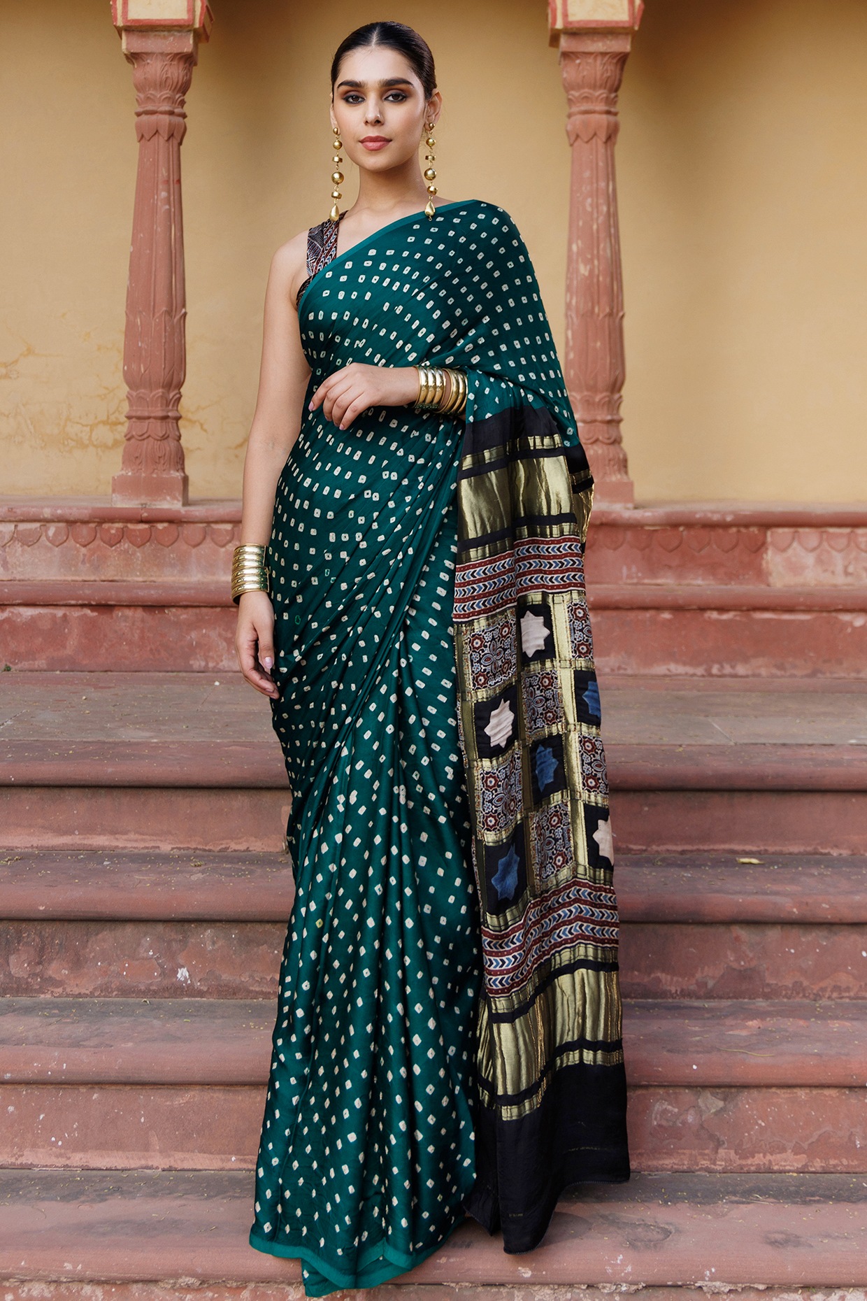 Bandhej Saree - Shop Bandhani Saree Online | SALE | Me99