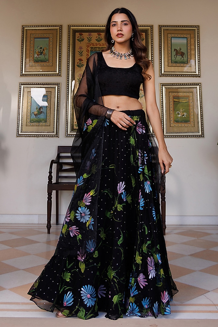 Black Chiffon Hand Painted Wedding Lehenga Set by Geroo Jaipur at Pernia's Pop Up Shop