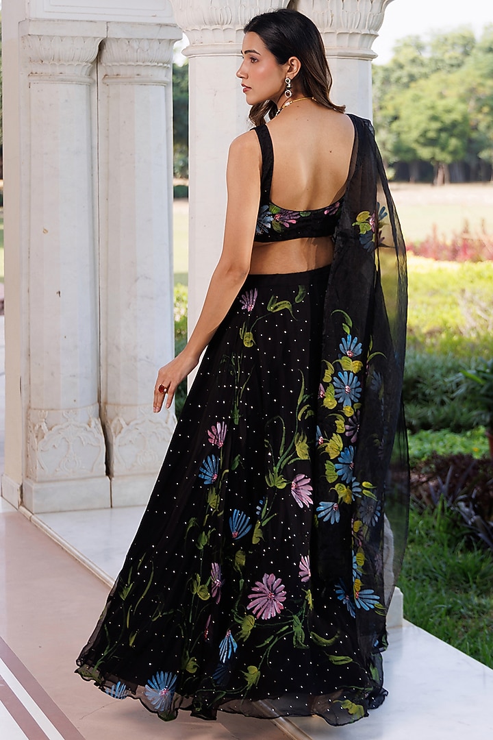 Black Chiffon Hand Painted Wedding Lehenga Set by Geroo Jaipur at Pernia's Pop Up Shop