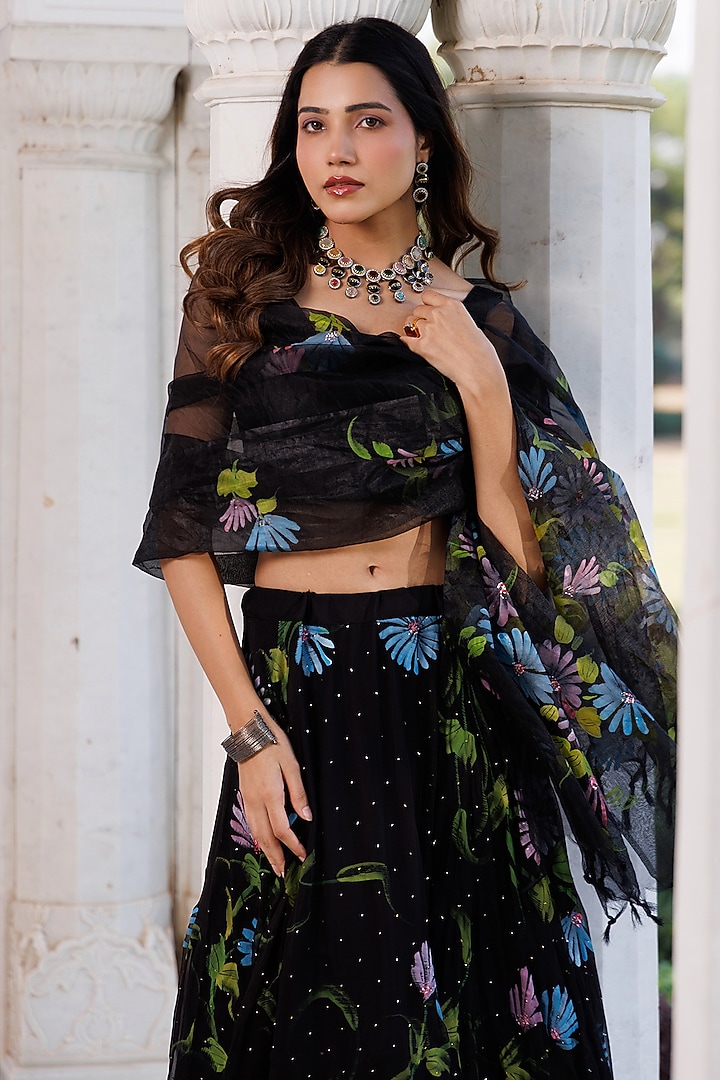 Black Chiffon Hand Painted Wedding Lehenga Set by Geroo Jaipur at Pernia's Pop Up Shop
