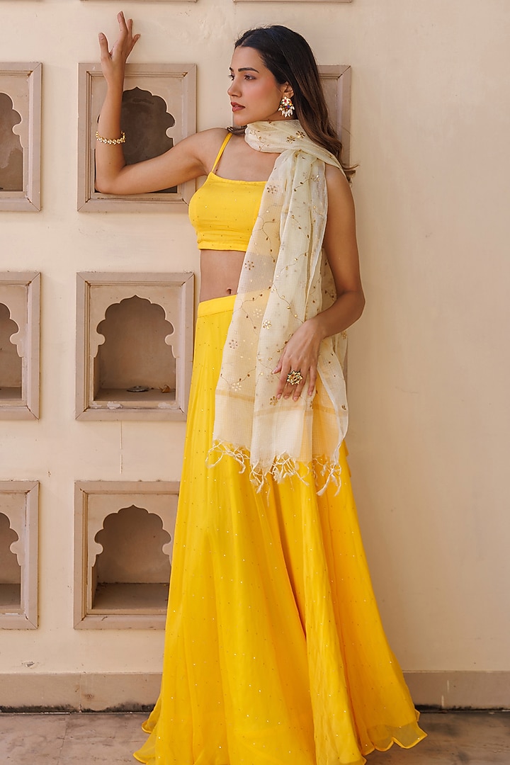 Yellow Chiffon Wedding Lehenga Set by Geroo Jaipur at Pernia's Pop Up Shop