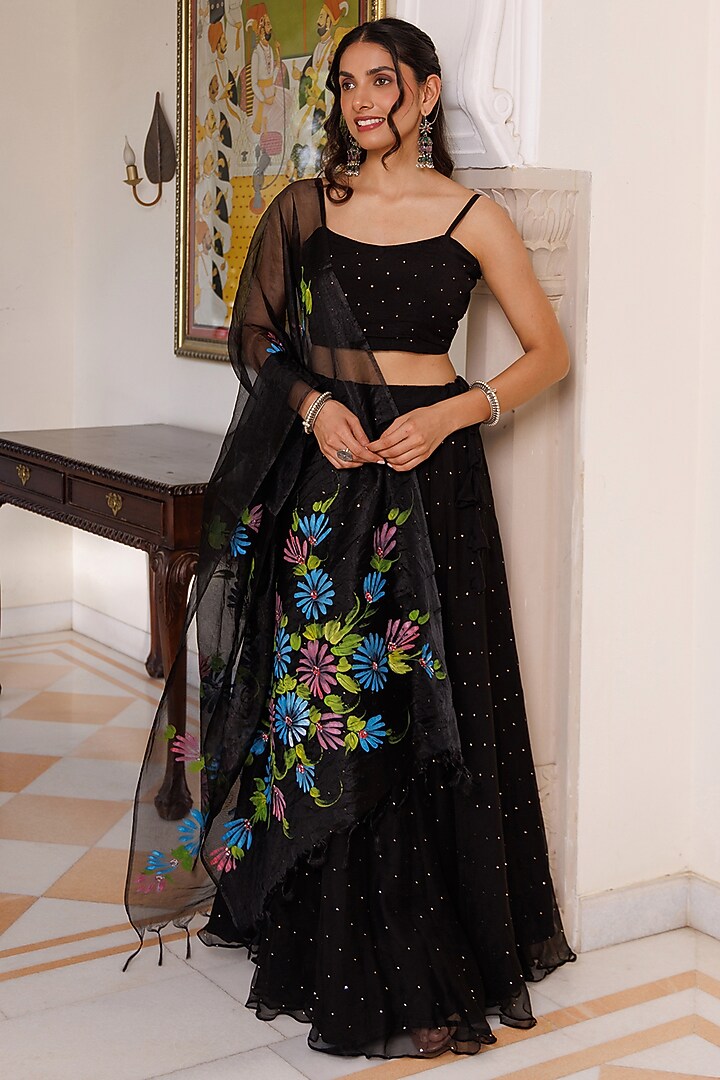 Black Chiffon Wedding Lehenga Set by Geroo Jaipur at Pernia's Pop Up Shop