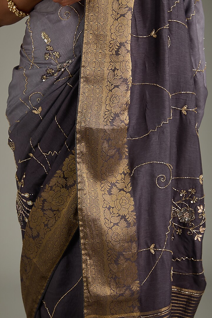 Grey Dola Silk Hand Embroidered Banarasi Party Wear Saree Set by Geroo Jaipur at Pernia's Pop Up Shop