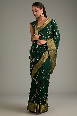 Green Dola Silk Hand Embroidered Banarasi Saree Set by Geroo Jaipur