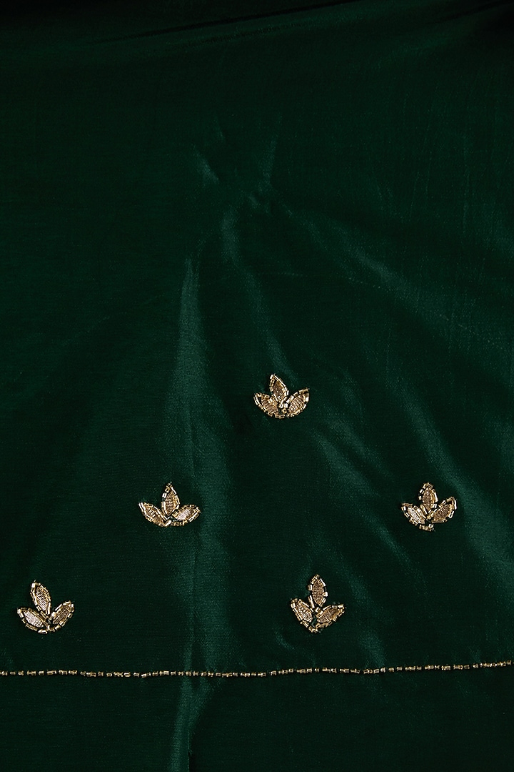 Green Dola Silk Hand Embroidered Banarasi Party Wear Saree Set by Geroo Jaipur at Pernia's Pop Up Shop
