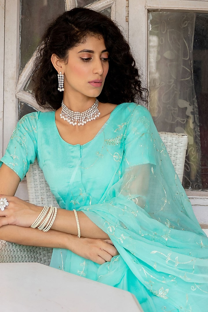 Blue Chiffon Hand Embroidered Pre-Draped Wedding Saree Set by Geroo Jaipur at Pernia's Pop Up Shop