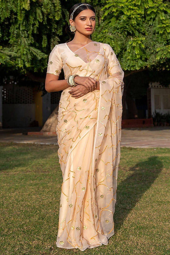 Beige Chiffon Jaal Work Pre-Draped Wedding Saree Set by Geroo Jaipur at Pernia's Pop Up Shop