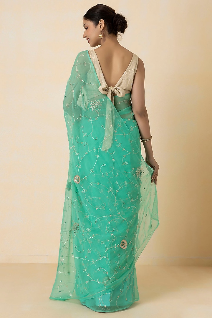 Green Chiffon Hand Embroidered Pre-Draped Wedding Saree Set by Geroo Jaipur at Pernia's Pop Up Shop