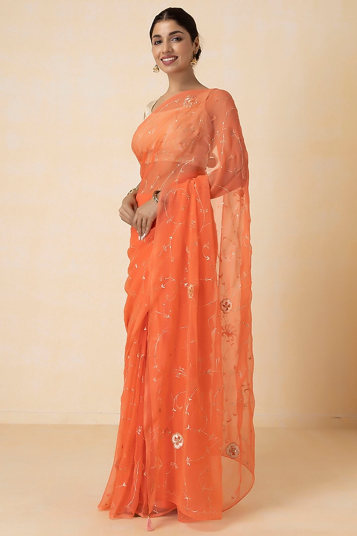 Peach Chiffon Embroidered Pre-Draped Wedding Saree Set by Geroo Jaipur at Pernia's Pop Up Shop