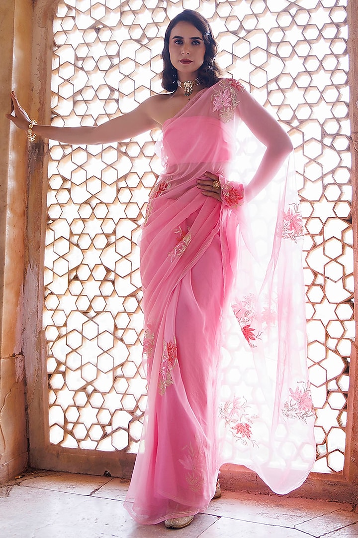 Blush Pink Chiffon Embroidered Pre-Draped Wedding Saree Set by Geroo Jaipur at Pernia's Pop Up Shop
