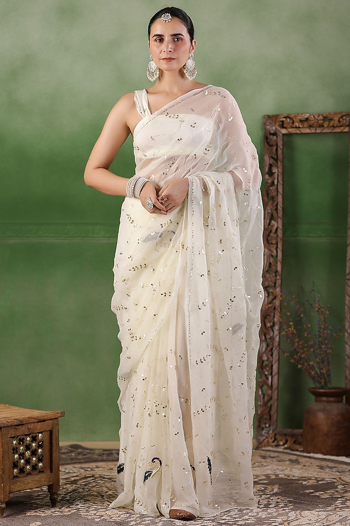Off-White Chiffon Embroidered Pre-Draped Wedding Saree Set by Geroo Jaipur at Pernia's Pop Up Shop