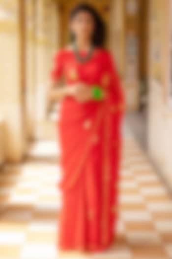 Red Chiffon Gota Patti Embellished Pre-Draped Wedding Saree Set by Geroo Jaipur at Pernia's Pop Up Shop