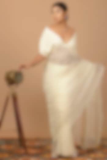 Off-White Chiffon Sequins Embellished Pre-Draped Wedding Saree Set by Geroo Jaipur at Pernia's Pop Up Shop