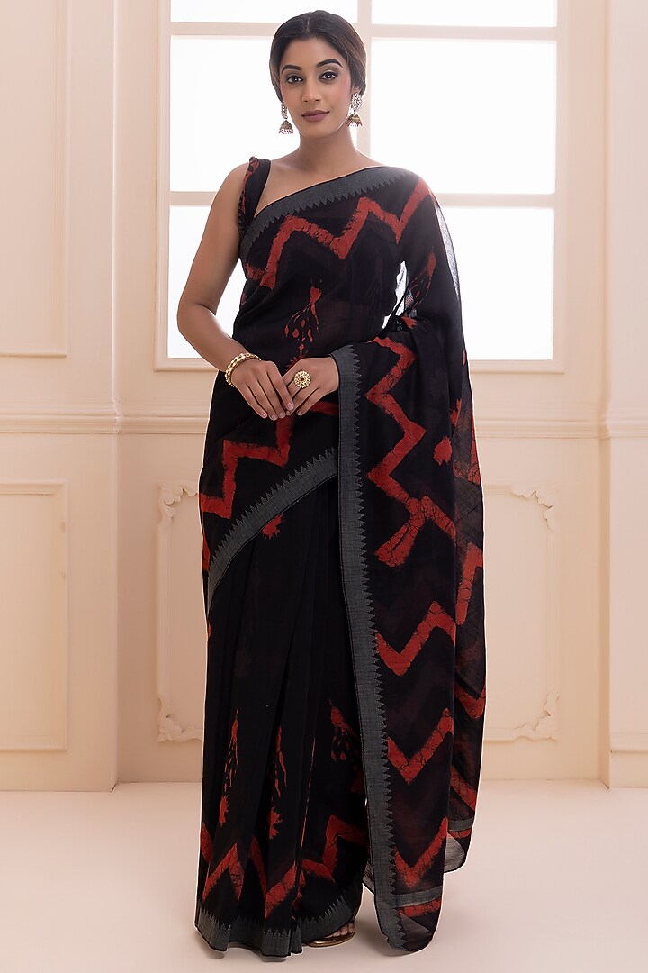 Red & Black Pure Chanderi Hand Block Printed Festive Saree Set by Geroo Jaipur at Pernia's Pop Up Shop