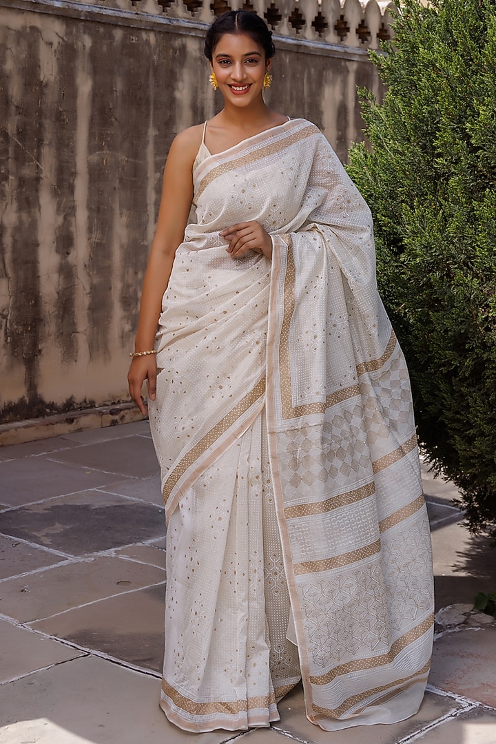 White Pure Chanderi Hand Block Printed Festive Saree Set by Geroo Jaipur at Pernia's Pop Up Shop