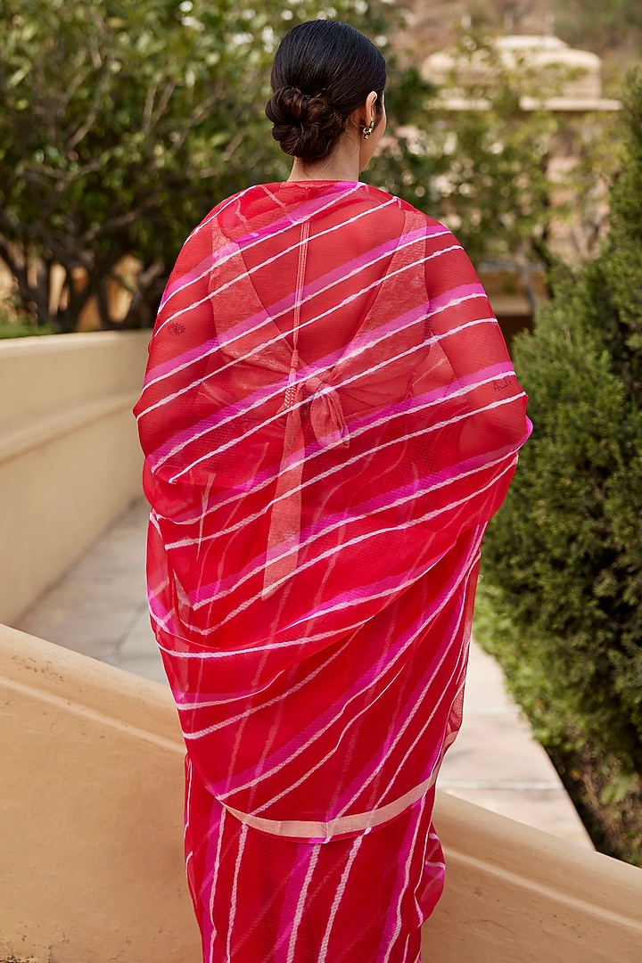 Red & Pink Kota Silk Hand-Dyed Leheriya Festive Saree Set by Geroo Jaipur at Pernia's Pop Up Shop