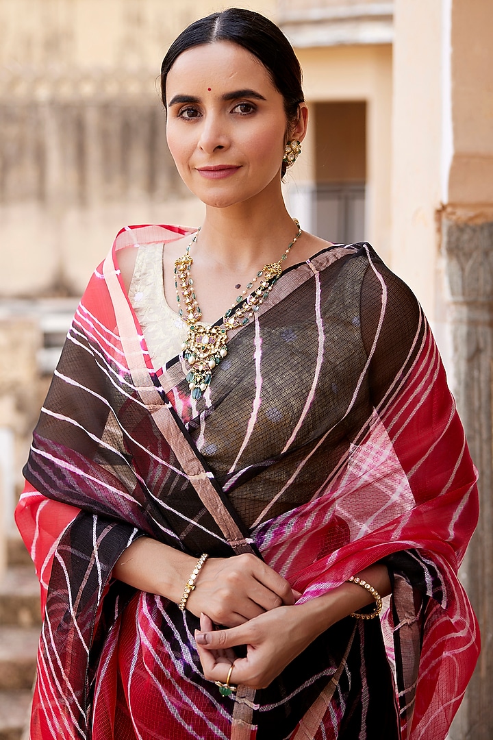 Red & Black Kota Silk Hand-Dyed Leheriya Festive Saree Set by Geroo Jaipur at Pernia's Pop Up Shop