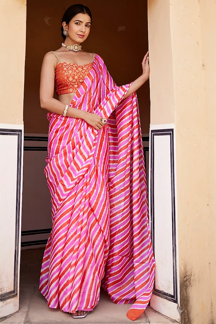 Pink Tussar Silk Hand-Dyed Leheriya Wedding Saree Set by Geroo Jaipur at Pernia's Pop Up Shop