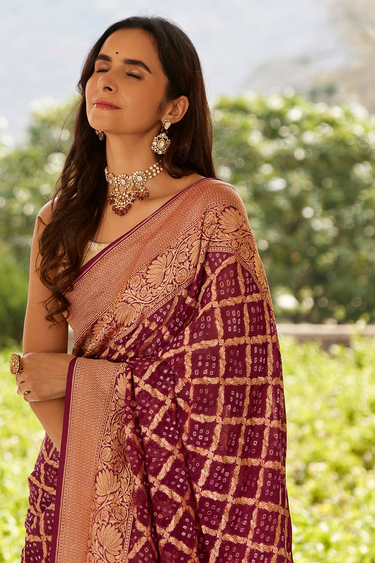 Buy Divya Kanakia Blue Pure Georgette Bandhani Saree With Blouse Online |  Aza Fashions