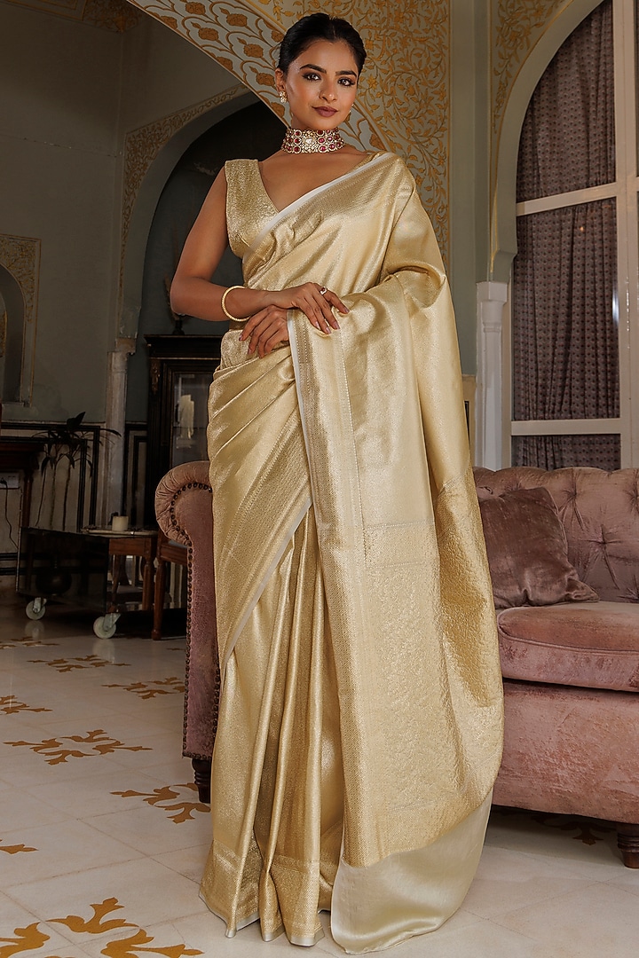 Golden Handwoven Banarasi Silk Zari Wedding Saree Set by Geroo Jaipur at Pernia's Pop Up Shop