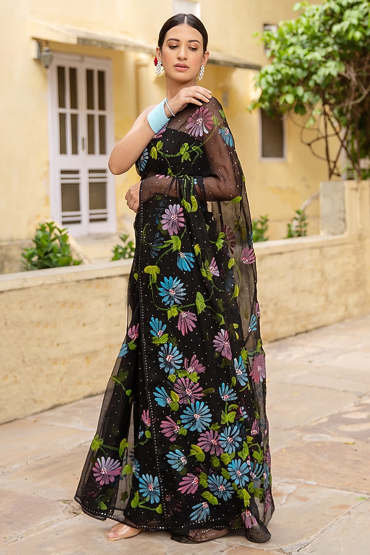 Black Chiffon Floral Hand Painted Pre-Draped Party Wear Saree Set by Geroo Jaipur at Pernia's Pop Up Shop