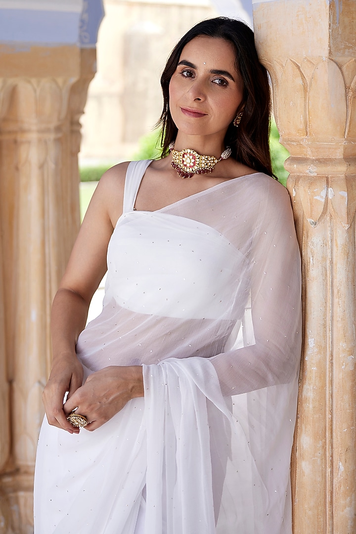 White Chiffon Mukaish Hand Embroidered Pre-Draped Party Wear Saree Set by Geroo Jaipur at Pernia's Pop Up Shop