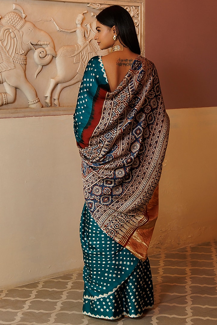 Green & Red Bandhani Zari Modal Silk Hand Block Printed Party Wear Saree Set by Geroo Jaipur at Pernia's Pop Up Shop