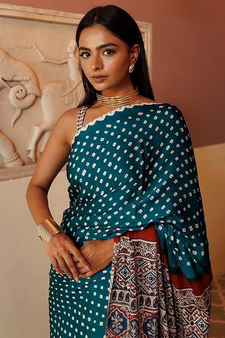 Green & Red Bandhani Zari Modal Silk Hand Block Printed Party Wear Saree Set by Geroo Jaipur at Pernia's Pop Up Shop