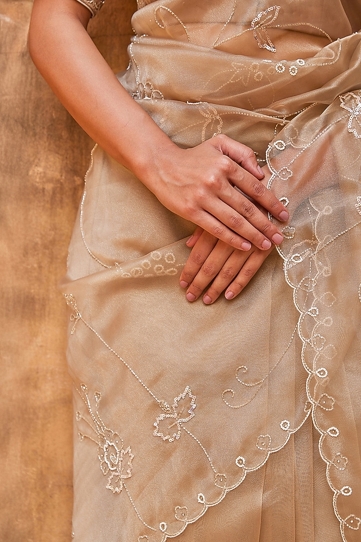 Metallic Taupe Tissue Hand Embroidered Wedding Saree Set by Geroo Jaipur at Pernia's Pop Up Shop