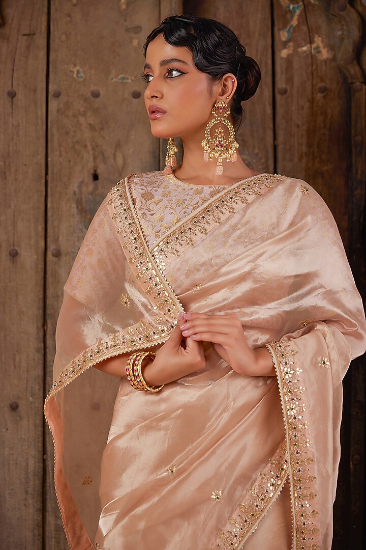 Rose Gold Tissue Hand Embellished Wedding Saree Set by Geroo Jaipur at Pernia's Pop Up Shop