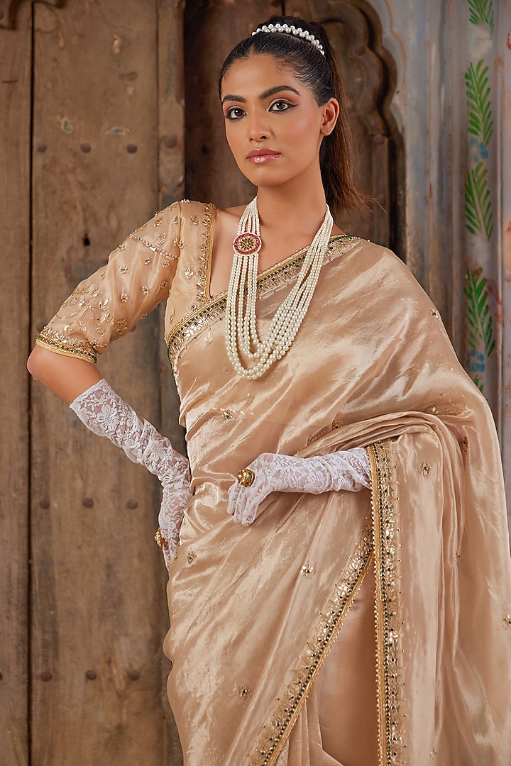 Golden Tissue Hand Embellished Wedding Saree Set by Geroo Jaipur at Pernia's Pop Up Shop
