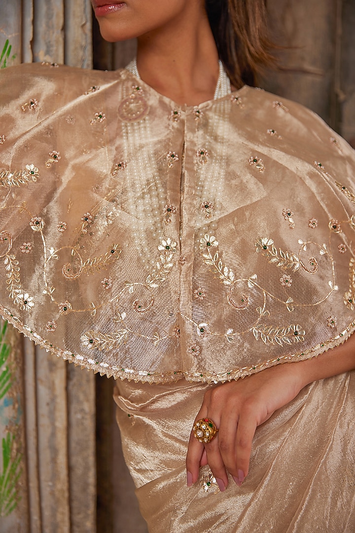 Gold Tissue Hand Embellished Jacket Reception Saree Set by Geroo Jaipur at Pernia's Pop Up Shop