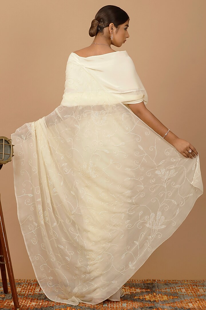 Off White Organic Chiffon Jaal Embroidered Party Wear Saree Set by Geroo Jaipur at Pernia's Pop Up Shop