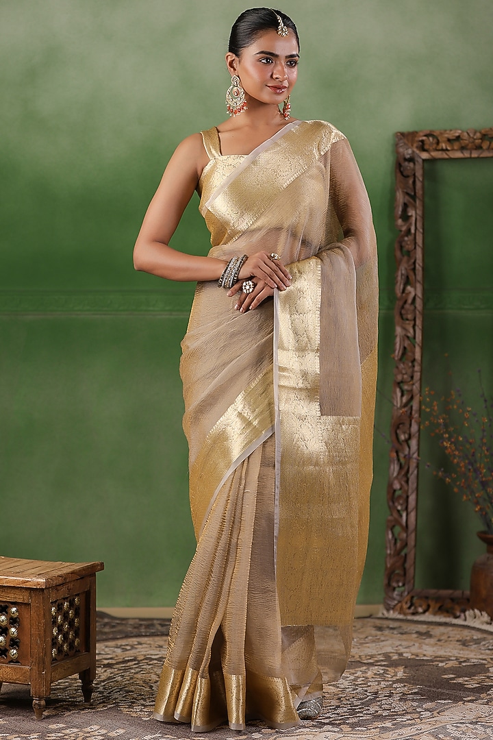 Beige Crushed Tissue Zari Embroidered Wedding Saree Set by Geroo Jaipur at Pernia's Pop Up Shop