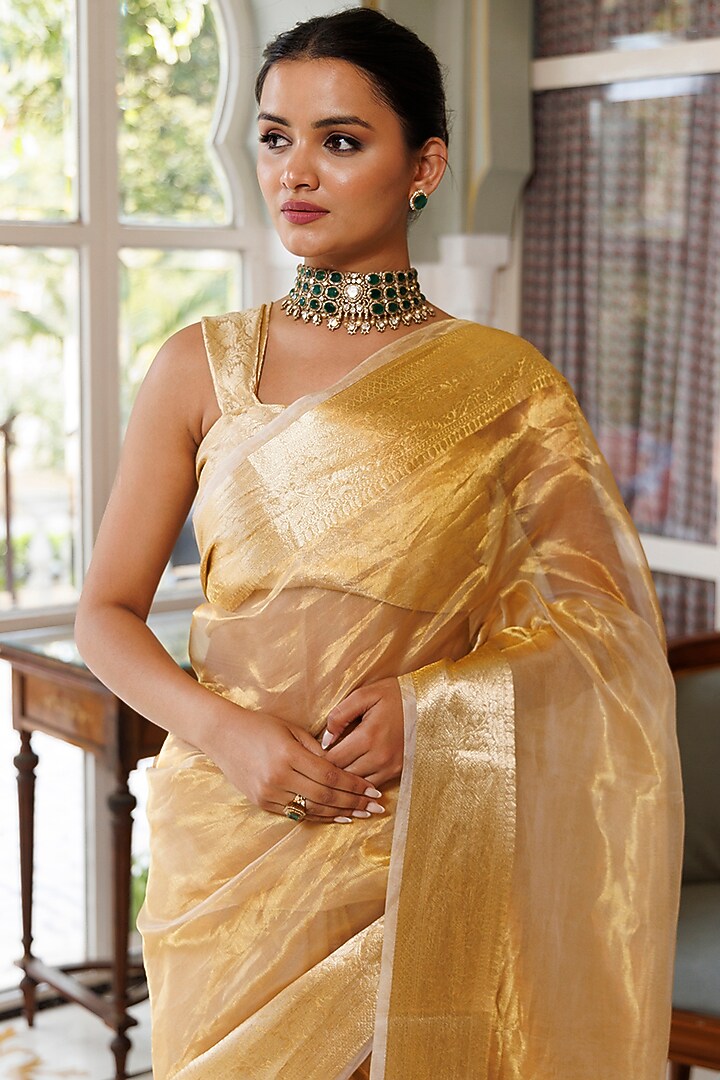 Golden Tissue Zari Work Banarasi Handwoven Wedding Saree Set by Geroo Jaipur at Pernia's Pop Up Shop