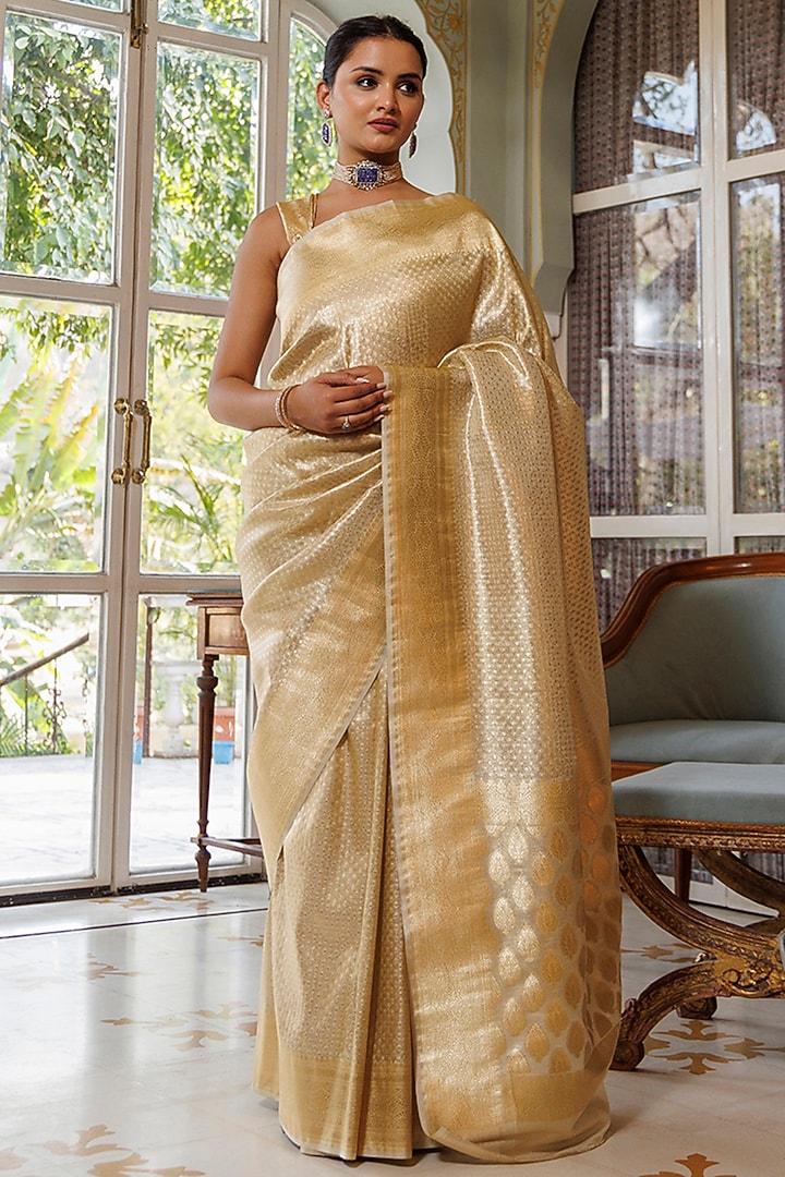 Golden Pure Banarasi Silk Zari Work Handwoven Wedding Saree Set by Geroo Jaipur at Pernia's Pop Up Shop