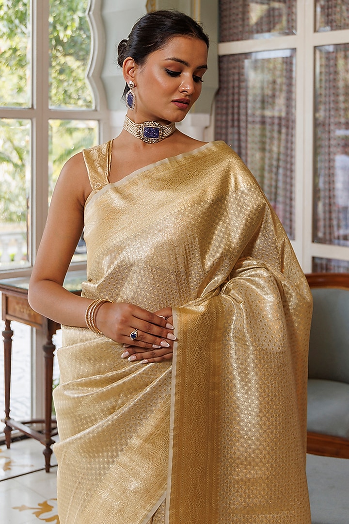 Golden Pure Banarasi Silk Zari Work Handwoven Wedding Saree Set by Geroo Jaipur at Pernia's Pop Up Shop