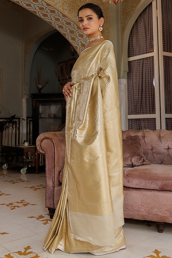 Golden Pure Banarasi Silk Zari Work Handwoven Wedding Saree Set by Geroo Jaipur at Pernia's Pop Up Shop