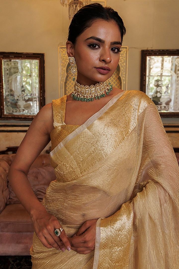 Light Gold Banarasi Tissue Crinkled Wedding Saree Set by Geroo Jaipur at Pernia's Pop Up Shop