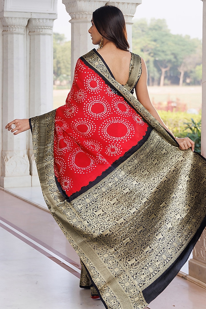 Red & Black Gajji Silk Bandhani Wedding Saree Set by Geroo Jaipur at Pernia's Pop Up Shop