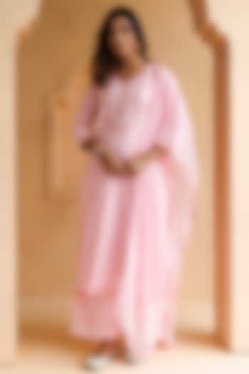 Pink Cotton Gota Work Handcrafted Straight Kurta Set by Geroo Jaipur at Pernia's Pop Up Shop