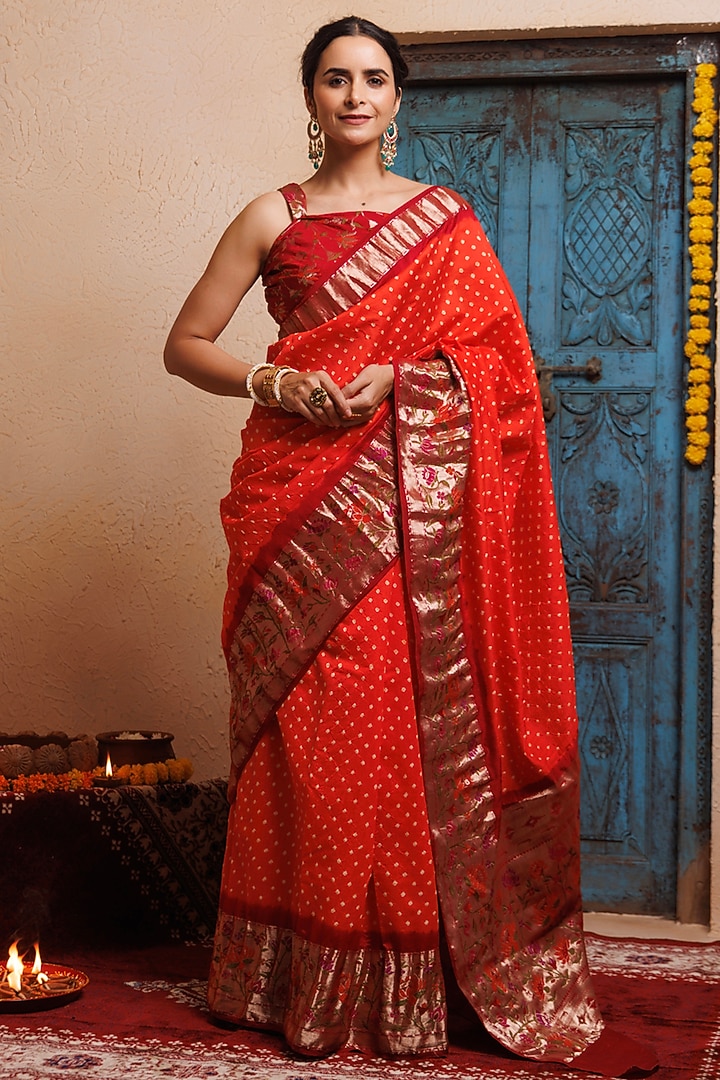 Maroon-Orange Zari Woven Bandhani Pure Silk Wedding Saree Set by Geroo Jaipur at Pernia's Pop Up Shop