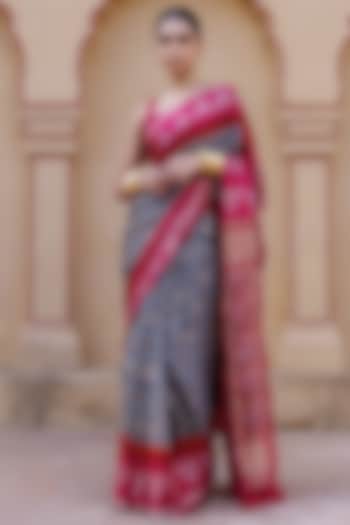 Pink Gajji Silk Handwoven Ajrakh Bandhani Wedding Saree Set by Geroo Jaipur at Pernia's Pop Up Shop