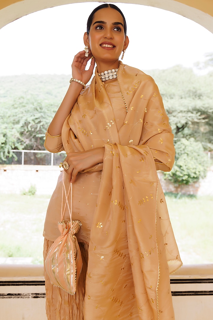 Onion Pink Chanderi Gharara Set by Geroo Jaipur at Pernia's Pop Up Shop