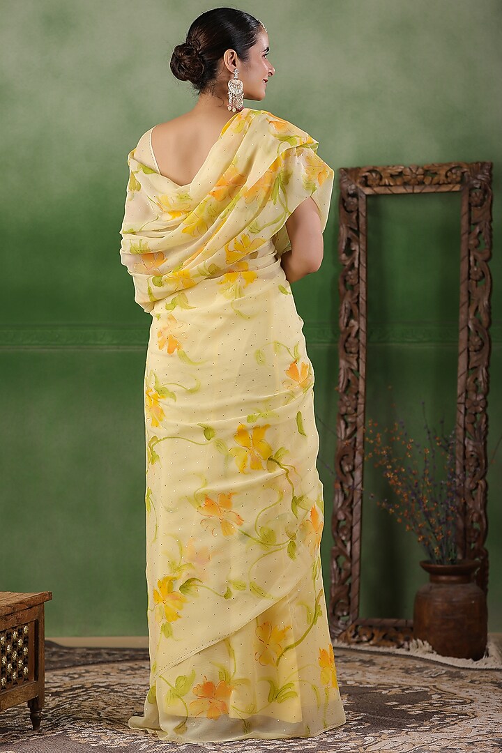 Yellow Chiffon Hand Painted & Mukaish Work Party Wear Saree Set by Geroo Jaipur at Pernia's Pop Up Shop