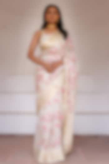 Off-White Kota Silk Gota Zari Work Wedding Saree Set by Geroo Jaipur at Pernia's Pop Up Shop